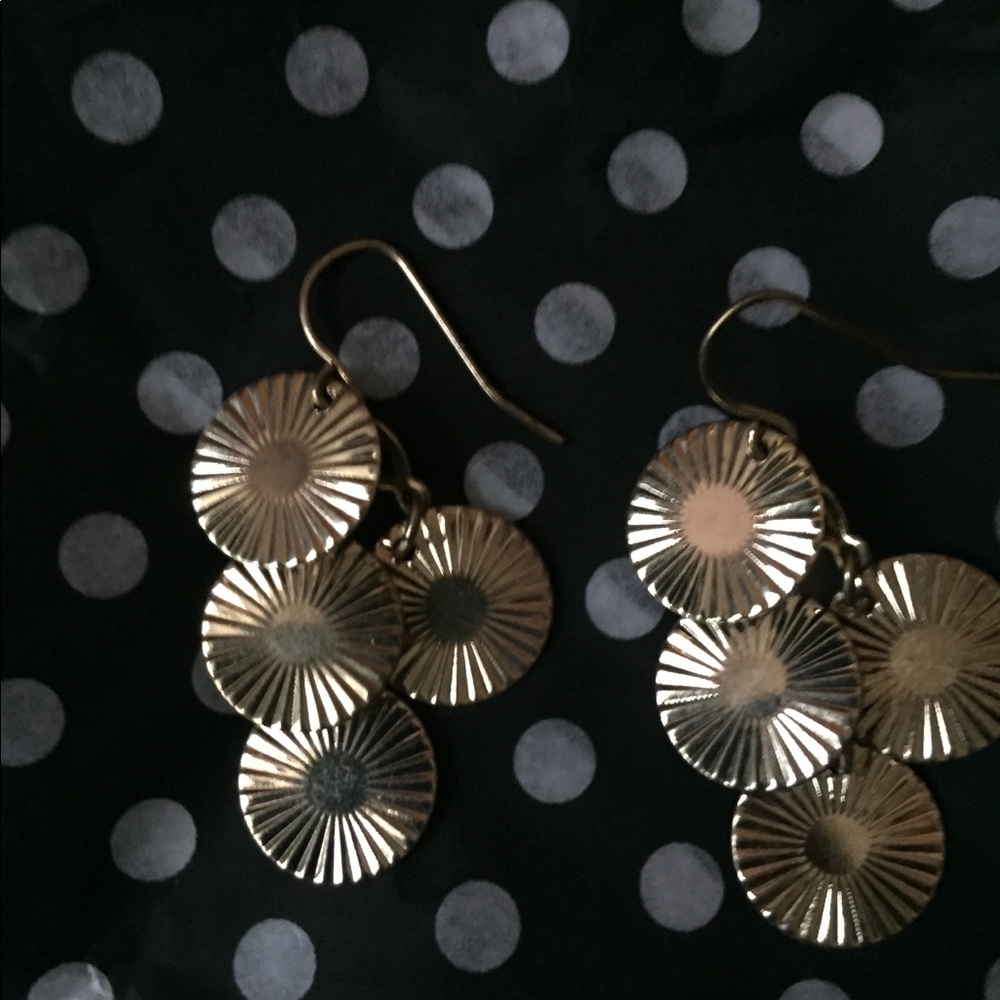 Gold ear rings